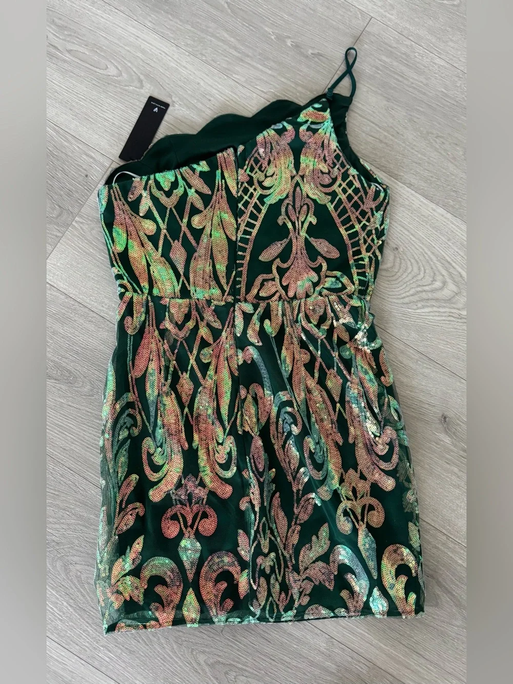 Lulu's Mesmerizing Shine Green Sequin One-Shoulder Party Dress Medium - Picture 6 of 16